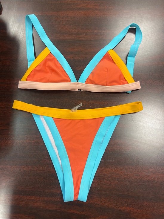 SHEIN Other - SHEIN Medium Triangle Top Bikini